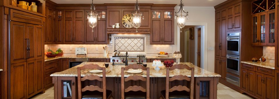 24 Gorgeous Kitchen Chandeliers & Pendants