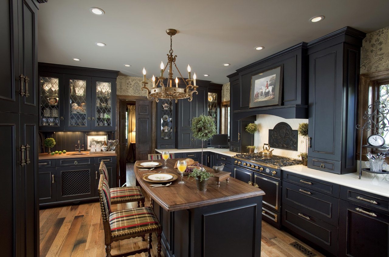 black kitchen cabinets hot trend