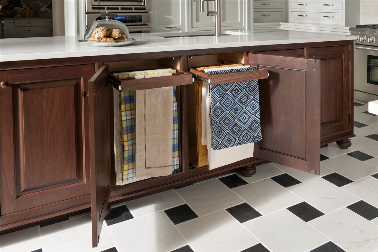 kitchen storage for towels