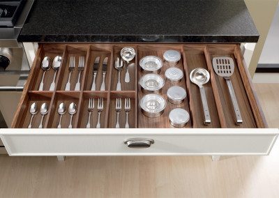 kitchen organizing drawer dividers