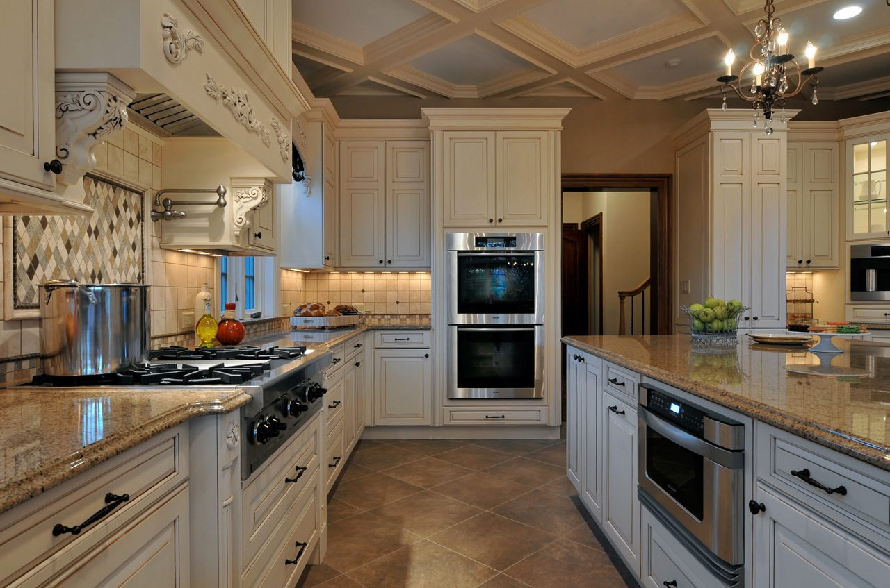 New Traditional Grand Kitchen - Kitchen - New York - by American