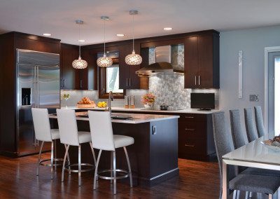 transitional kitchen