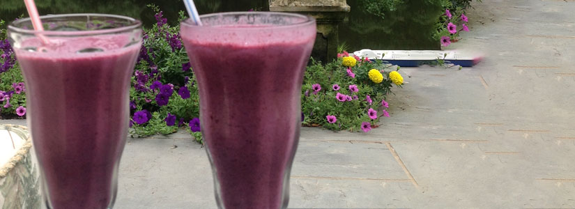 Berry Blast Spinach Smoothie