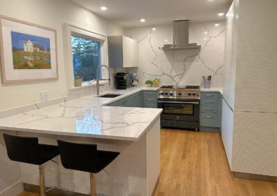 teal kitchen cabinet, White Kitchen countertop