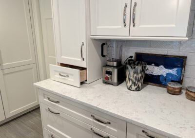White Kitchen Cabinet Countertop, White Kitchen Backsplash