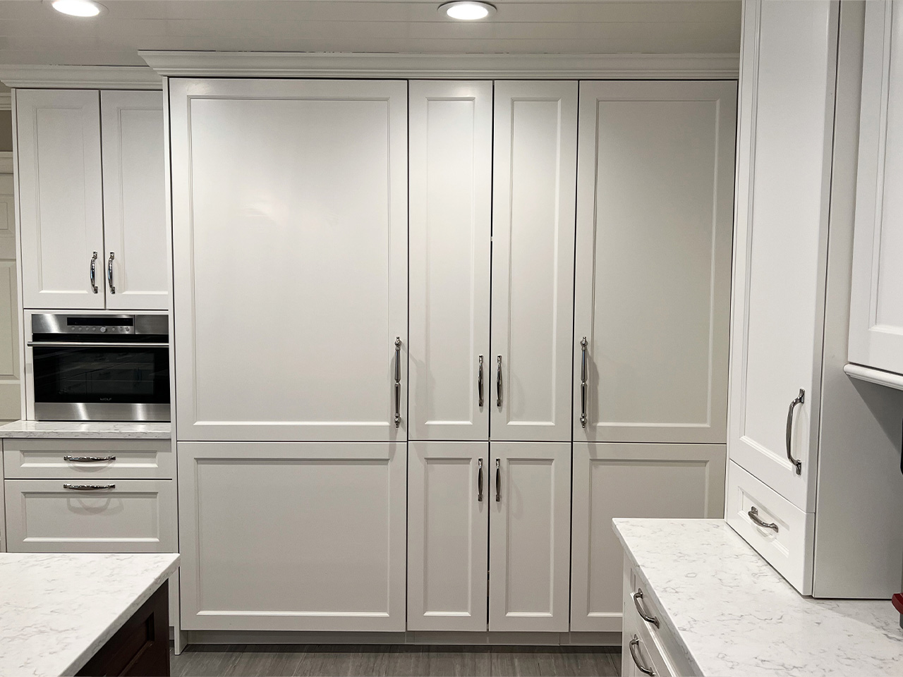 White Kitchen Integrated refrigerator Panels Closed, Wall Oven